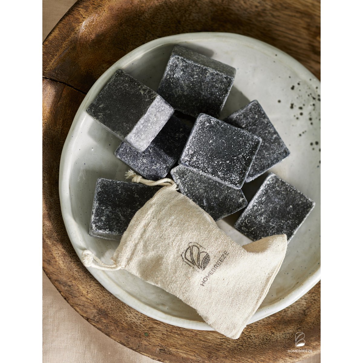 Black Amber Perfume Block (packed in 10 pieces)