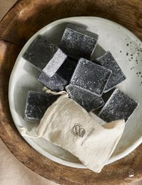 Black Amber Perfume Block (packed in 10 pieces)