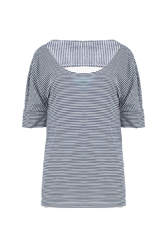 Top a righe con spalle scoperte