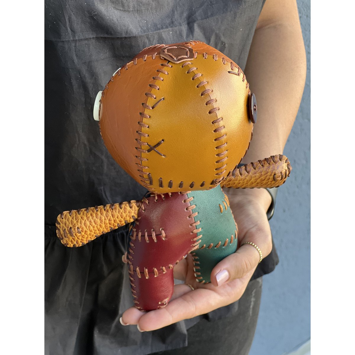Handgemachte Voodoo-Puppe; 2-seitige ART-Puppe aus echtem Leder