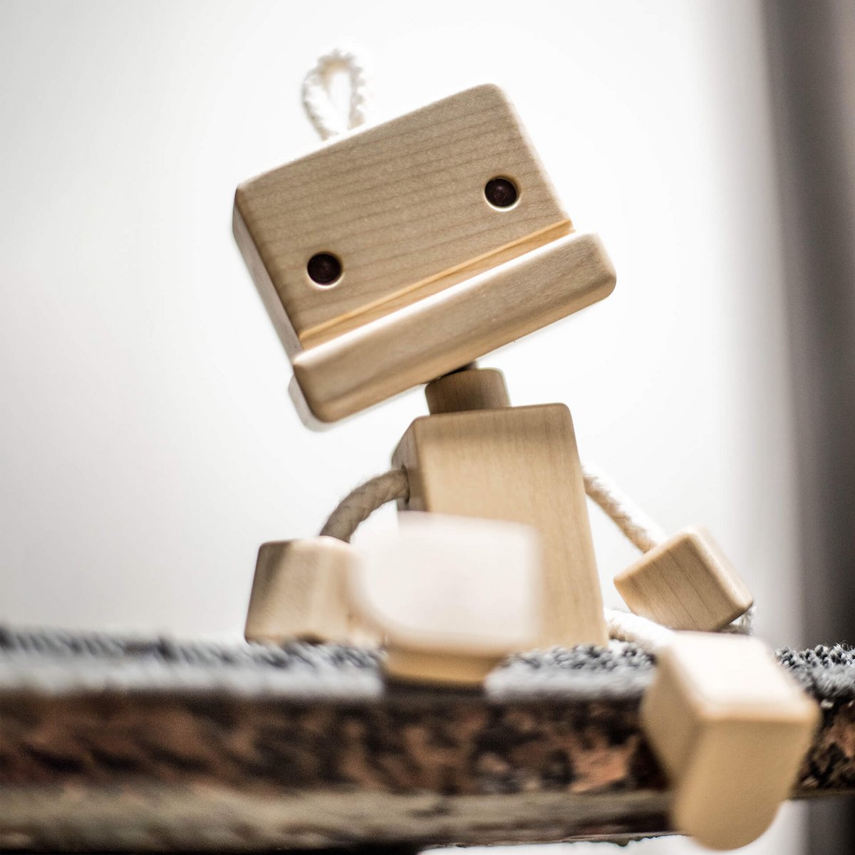 Roro le jouet robot en bois