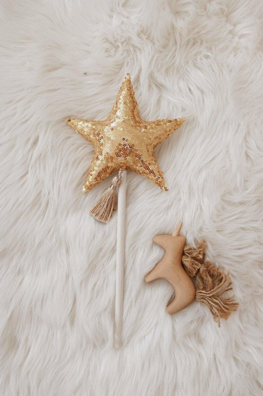 “Gold Sequins” Wand