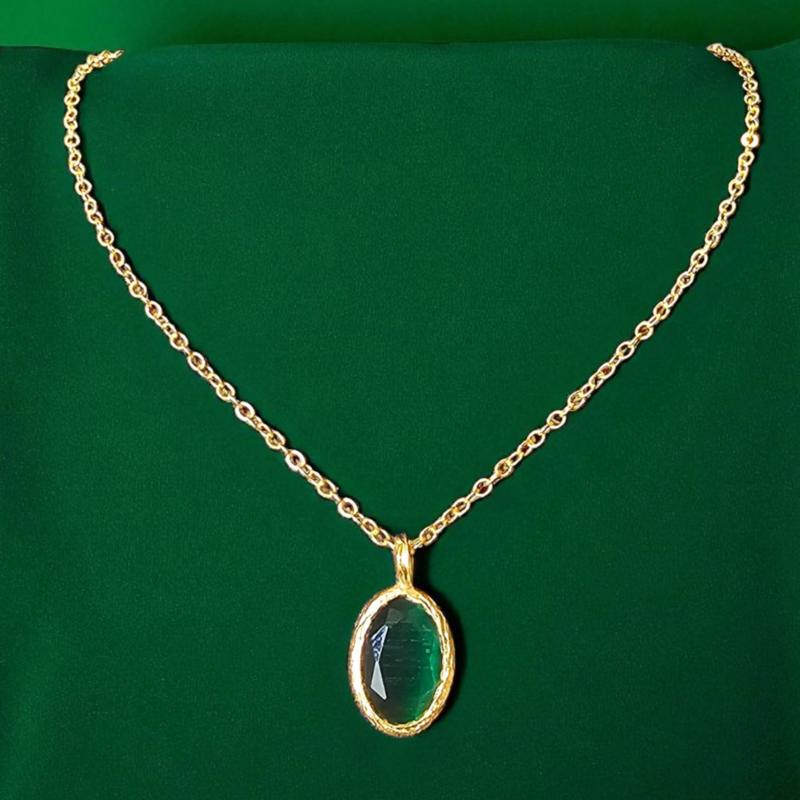 Collier Lumineux Émeraude