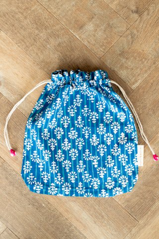 Stoffgeschenktüten Double Drawstring- Batik Collection - Indigo / Blumen