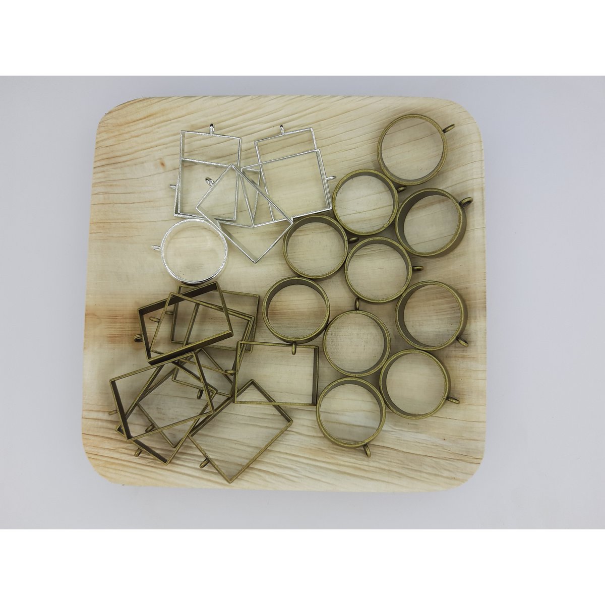 #1 mix 114 gram cabochon frames 