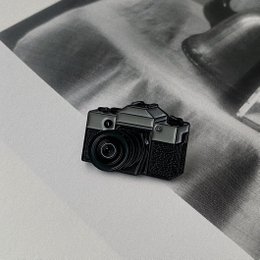 Enamel Pin "Film Camera"