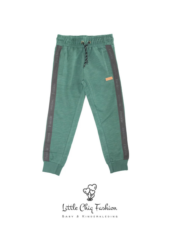 Jogger de chicos chispeos