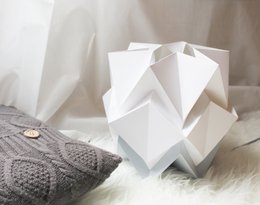 Two-tone Origami Paper Table Lamp - size M