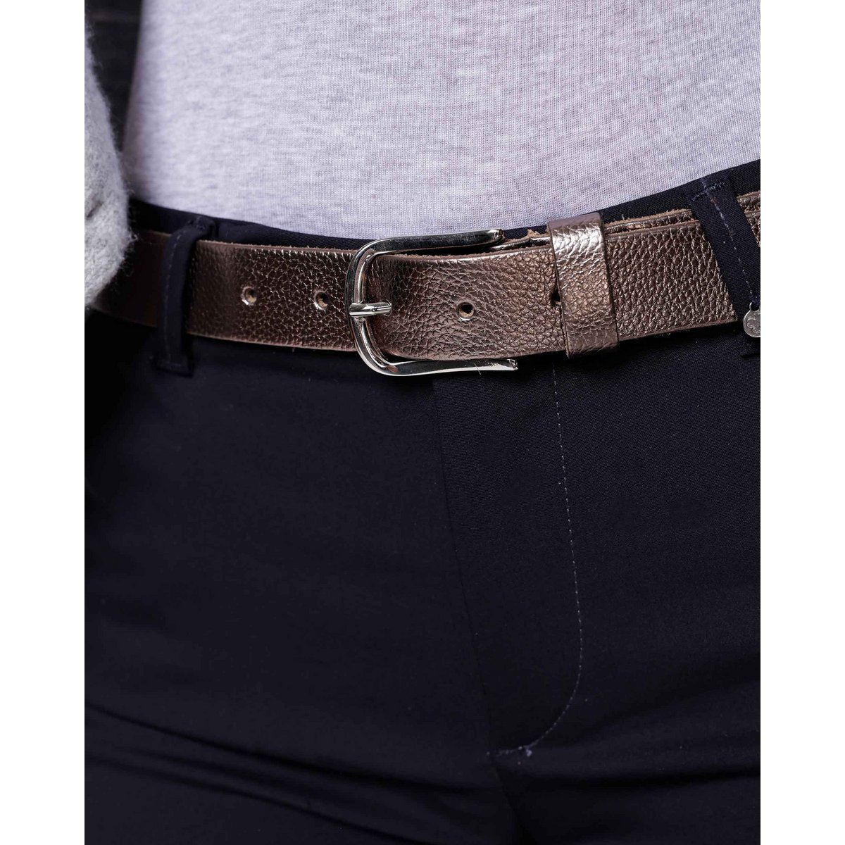 ELLE | Pebbled Leather Belt with Shiny Structured Buckle