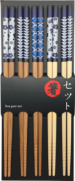 Edo Chopstick Set, 4 pair + stones, Lucky Cat, giftbox. Includes 4 pairs of chopsticks with a Lucky Cat design, stones, and a giftbox. Ideal for serving Asian cuisine.