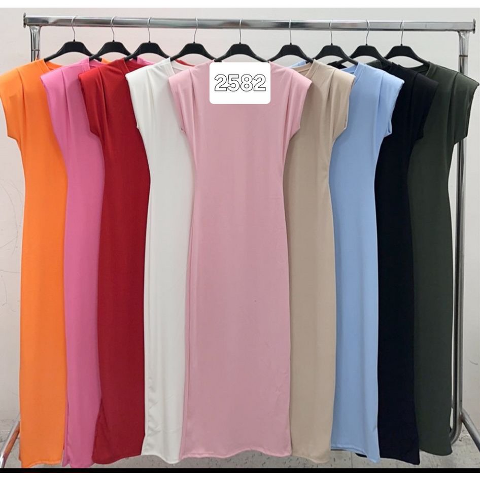 Dress in comfortable ribbed fabric