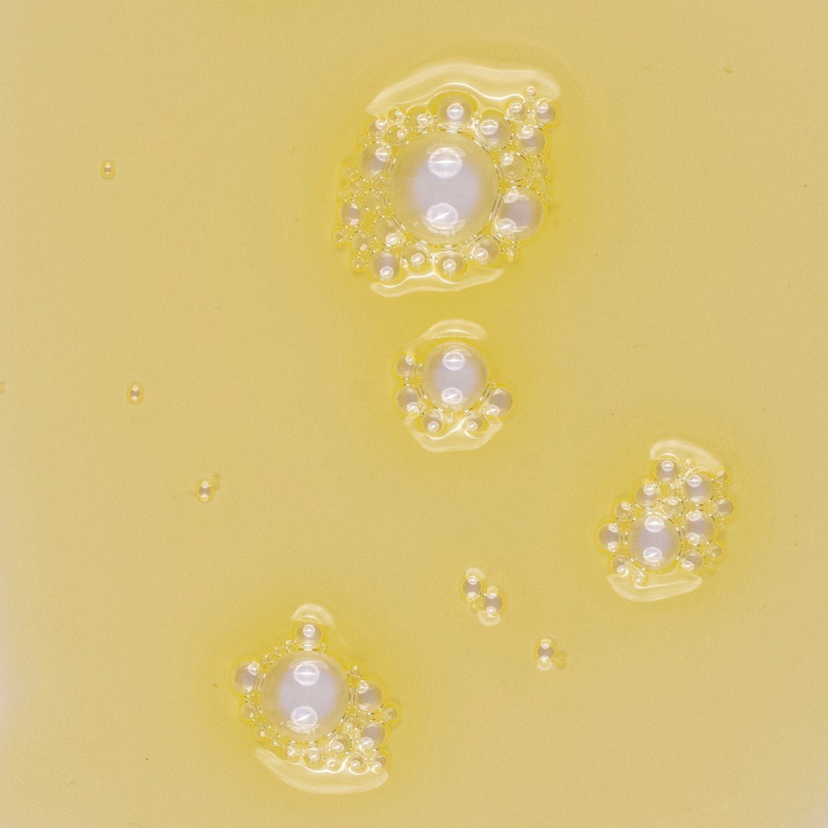 Body Oil with Passionfruit, Kumquat + Tangerine oils