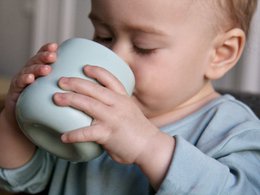 Taza de vajilla infantil