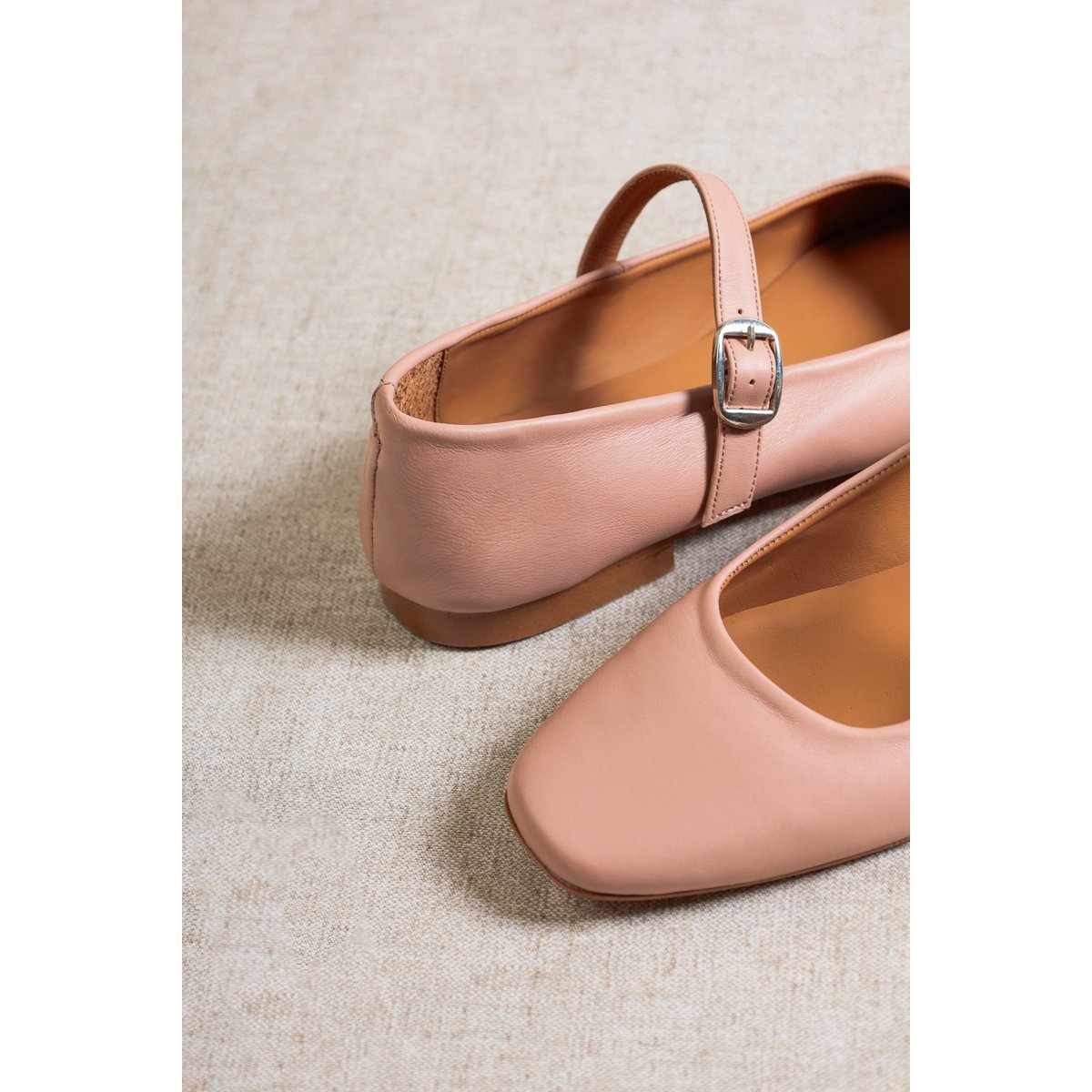 YOTA NUDE – Mary-Jane-Ballerinas mit quadratischer Zehenpartie