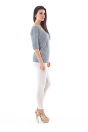 Top a righe con spalle scoperte