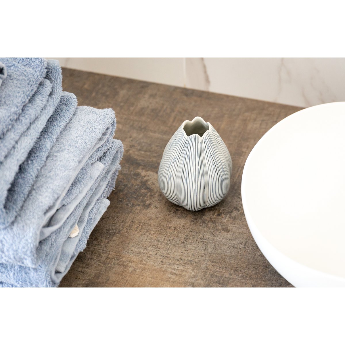 Handgefertigte Tulipé-Vase – Blue Line