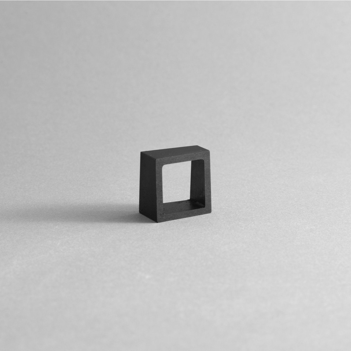 MK3 ASYMMETRIC RING – BLACK - Contemporary Minimal Jewelry handmade in Concrete