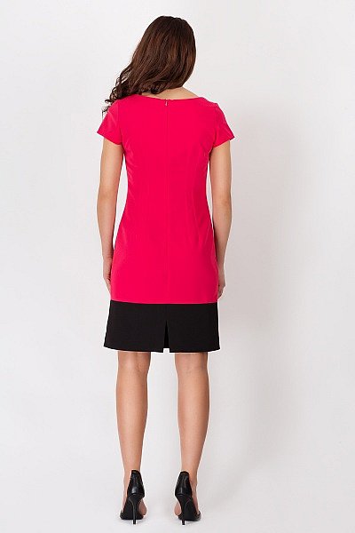 Elegante zomerjurk met gedrapeerde halslijn en korte mouwen, rood