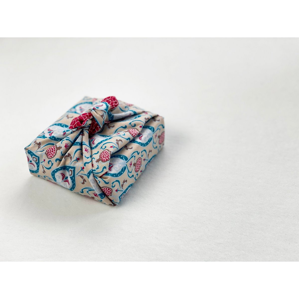 Furoshiki gaveindpakning - 6 stykke Teal & Cherry Bundle - Stof gaveindpakning