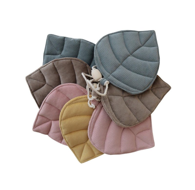 „Pastell Stories“ Samtgirlande mit Blättern