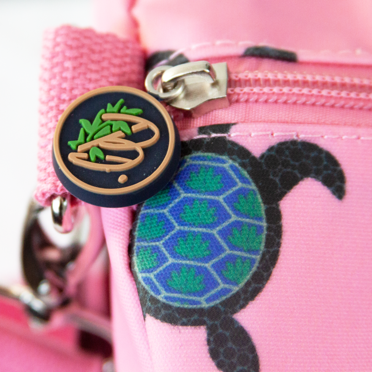 Weekend bag - 'Turtles everywhere'