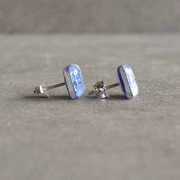 Orecchini uccello azzurro, argento sterling e vetro, gioielli artigianali unici