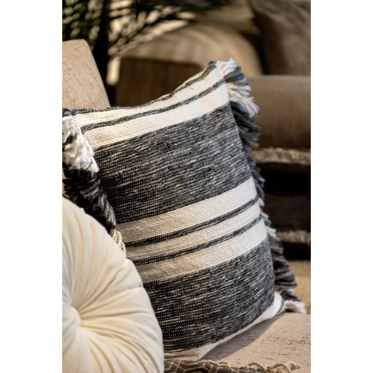 Dutch Decor EDGAR - Cushion 45x45 cm - 85% recycled polyester - Eco Line - Charcoal Gray - Anthracite, white
