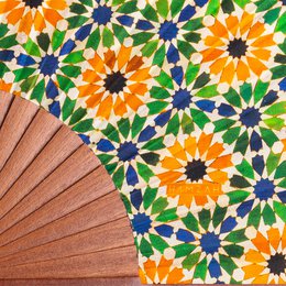 Fan de seda multicolor Nur