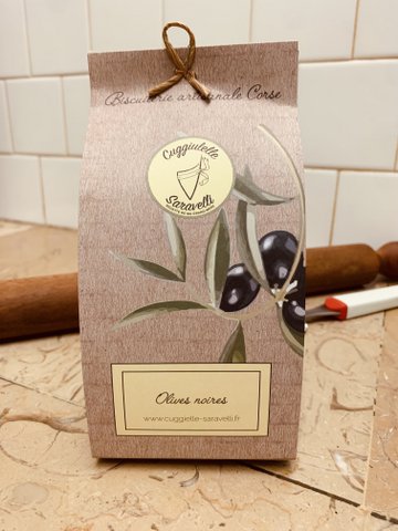 Cuggiulelle Saravelli, salted with black olives