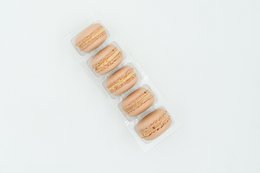 Macarons al caramello salato