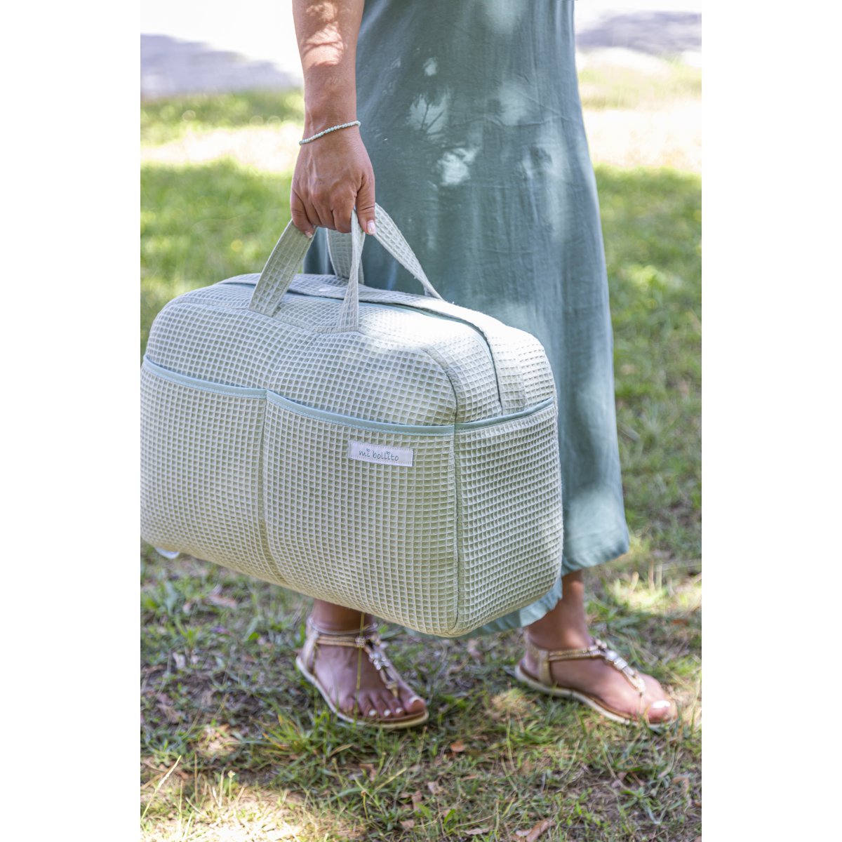 Umhänge-Umstandstasche für Kinderwagen und Krankenhaus. Praktische und elegante Organizer-Tasche mit großem Fassungsvermögen. Produkt hergestellt in Spanien.
