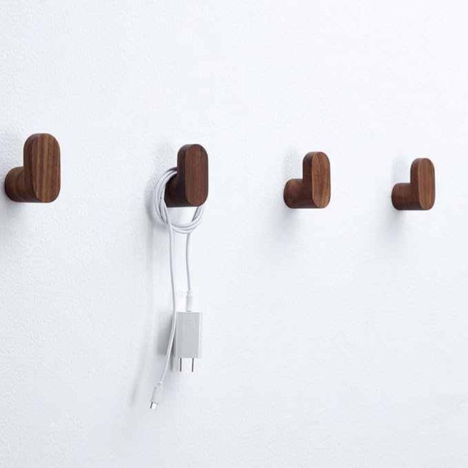 Vérone Hangers – cintres muraux en bois massif