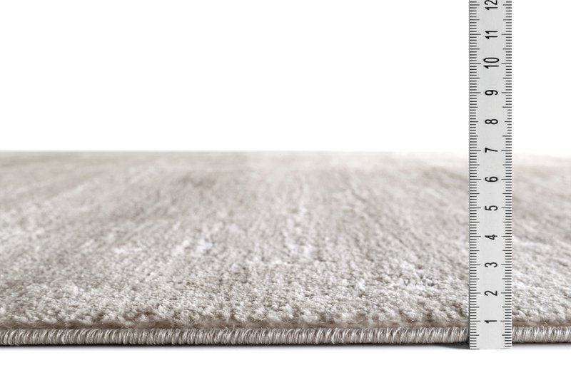 Kurzflor-Teppich Hellgrau 155 x 230 cm, Teppich für Wohnzimmer, superweicher moderner Kurzflor-Teppich