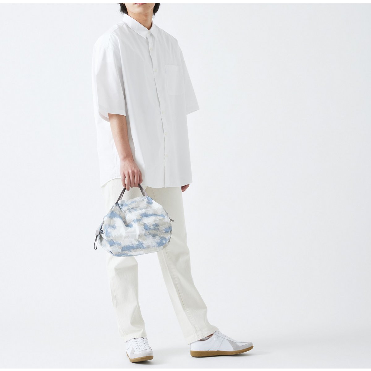 Shupatto compact foldable shopping bag size S - Floating Clouds