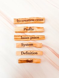 Palo Santo con texto: Conjunto de inmersión profunda en diseño humano