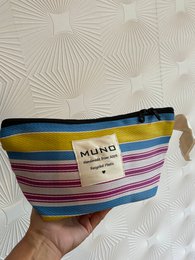 Handgefertigter recycelter Nylonbeutel