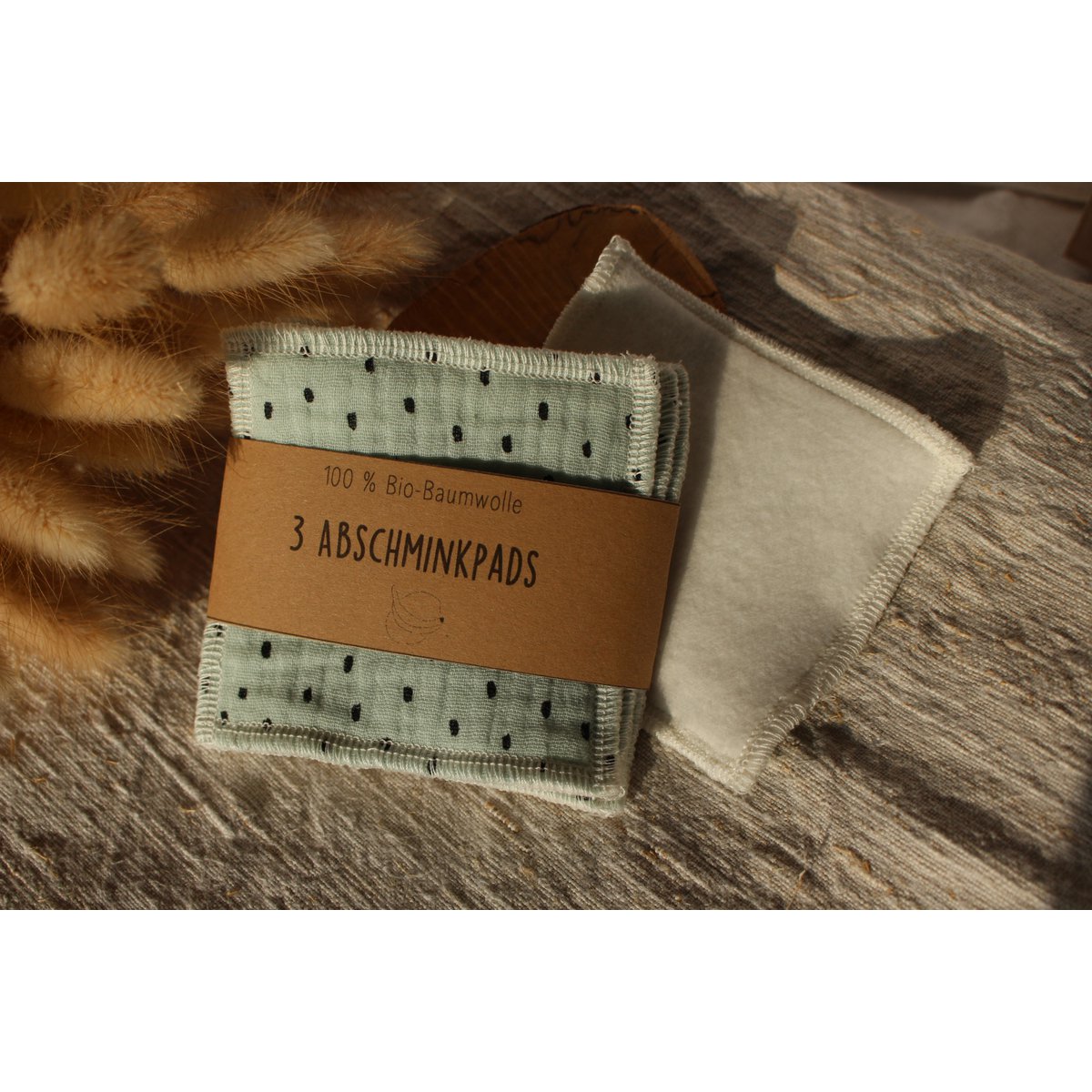 Washable make-up removal pad