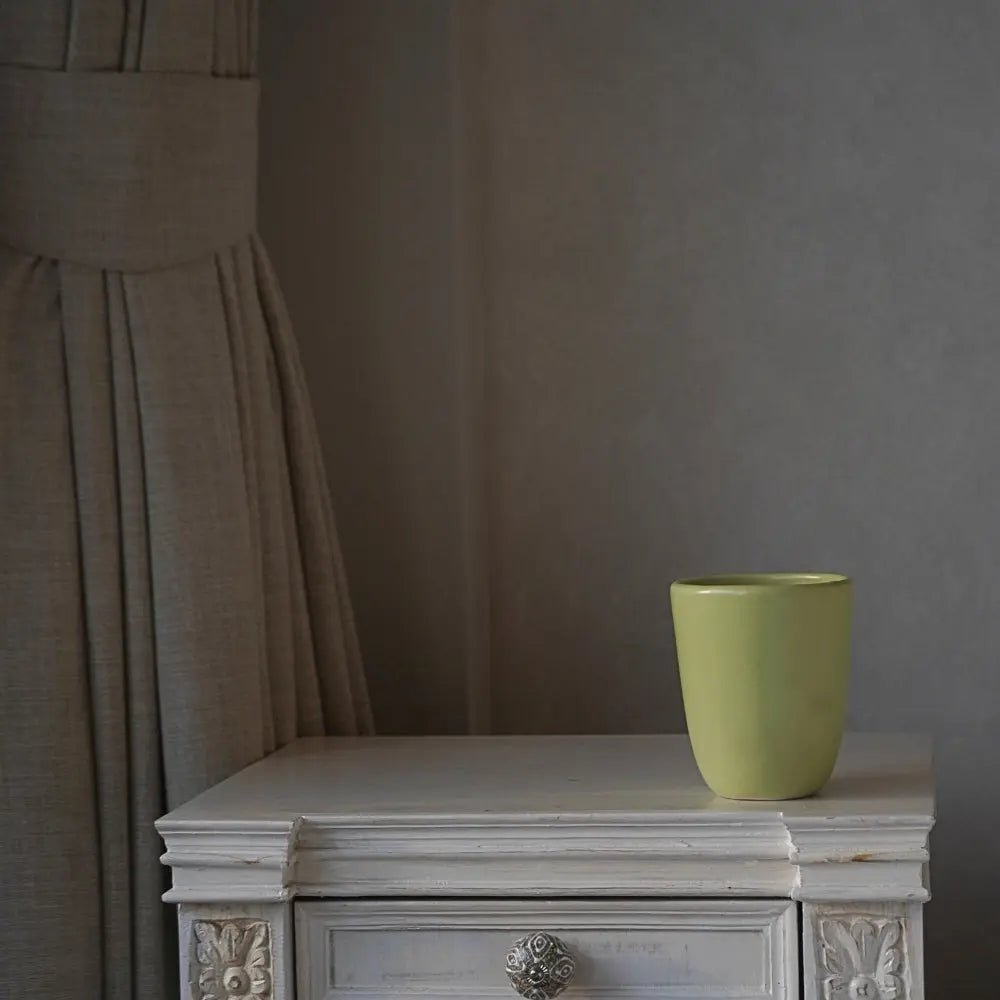 Plant Pot | Stoneware Cool Planter Medium Cream | Green
