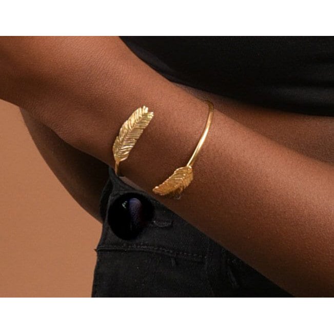 Acaciablad manchetarmband, verstelbaar verguld zilver, op de natuur geïnspireerde handgemaakte sieraden