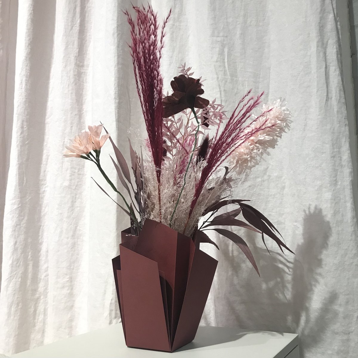 Paper vase