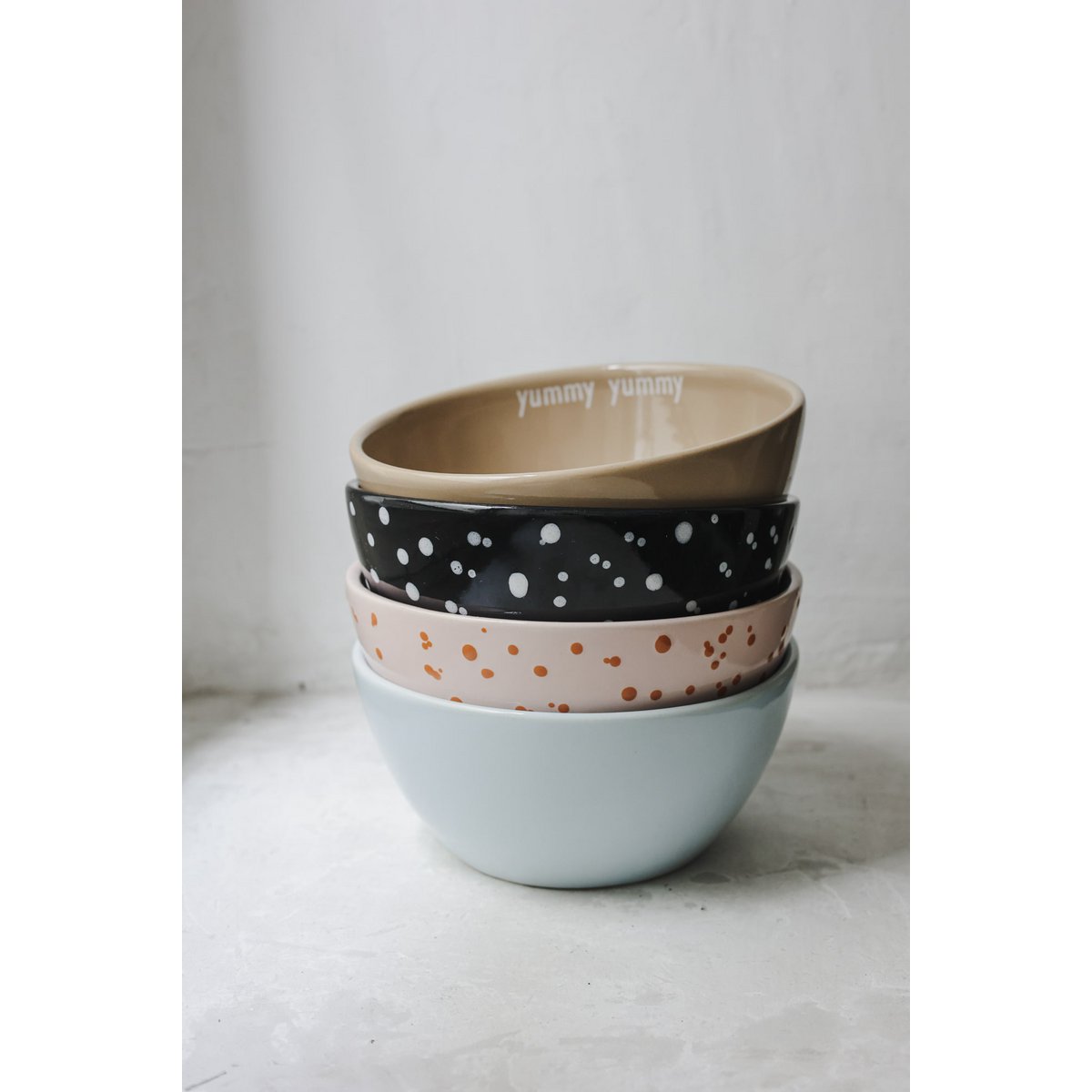 Sisi bowl, Nom Nom