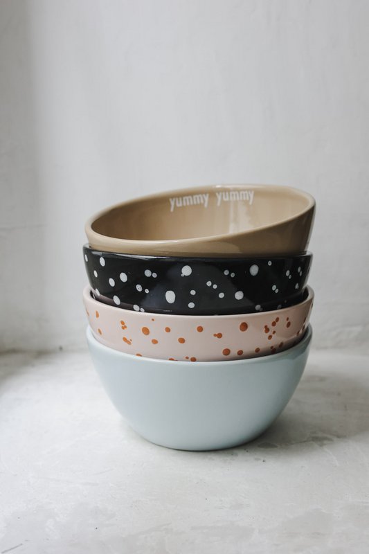 Sisi bowl, Nom Nom