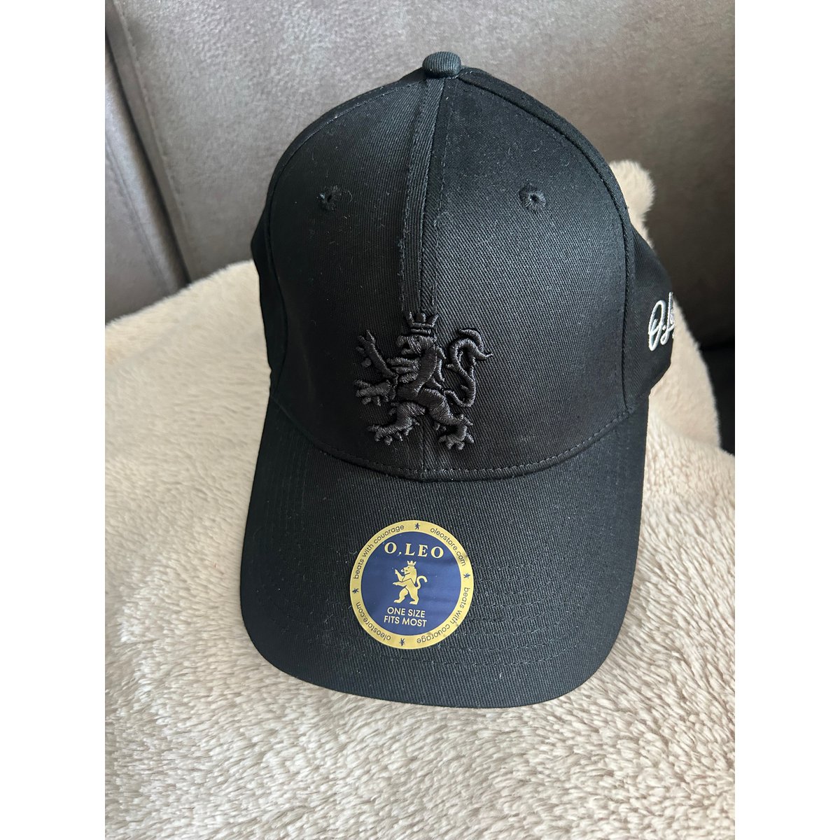 O.Leo baseballkasket - Sort - Black Lion - Unisex