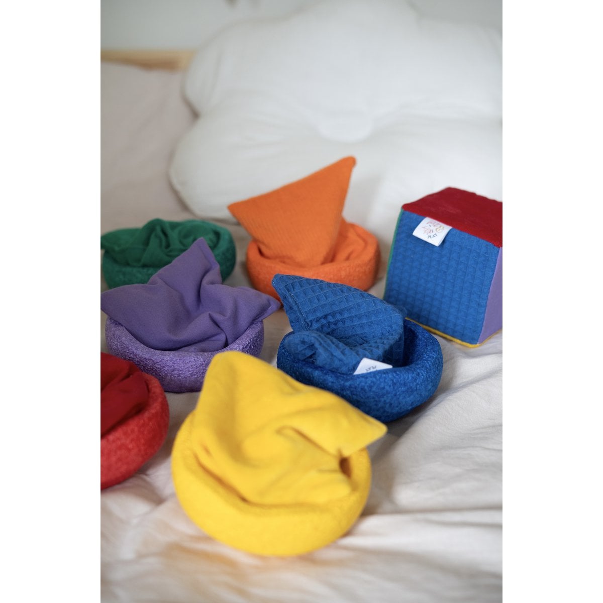 Pittenzakjes regenboog, sensory bean bag rainbow, kirschkernkissen regenbogen