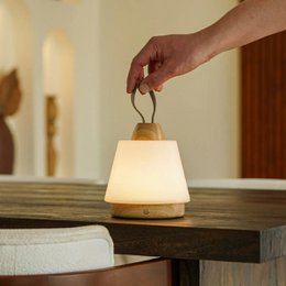 Liv Lysebrun Genopladelig Lampe