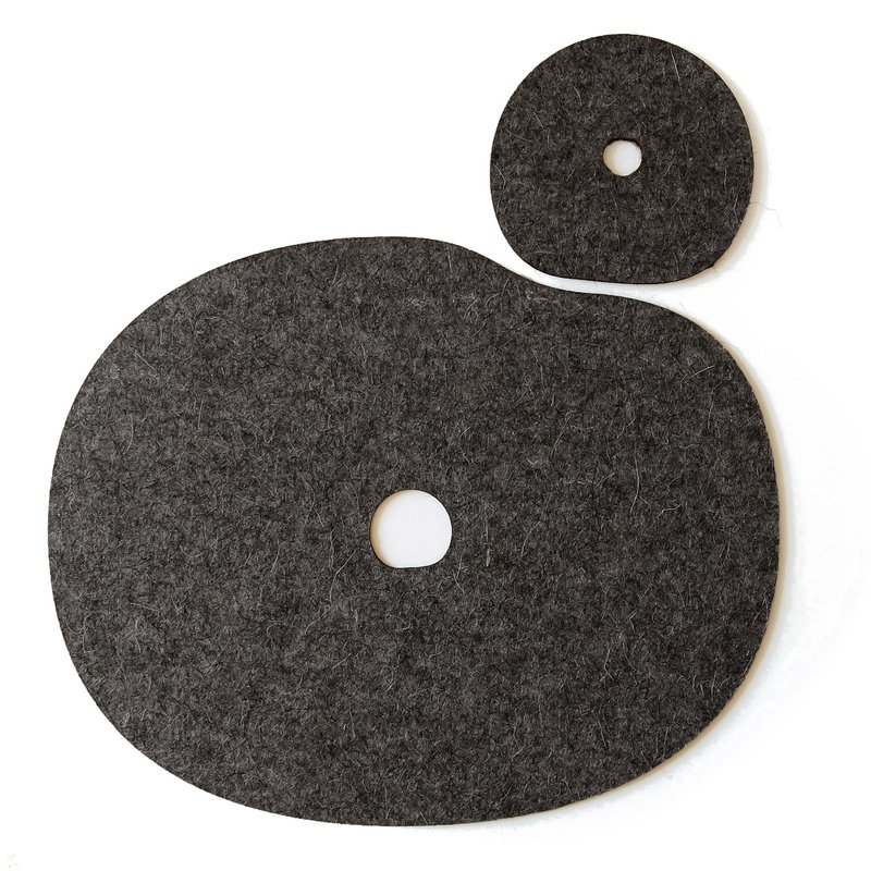 Set of table mat and coaster