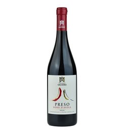 Nero d'Avola Sicilian still red wine "Preso" - a full-bodied, rich red wine with notes of ripe dark fruit and a smooth, velvety finish.