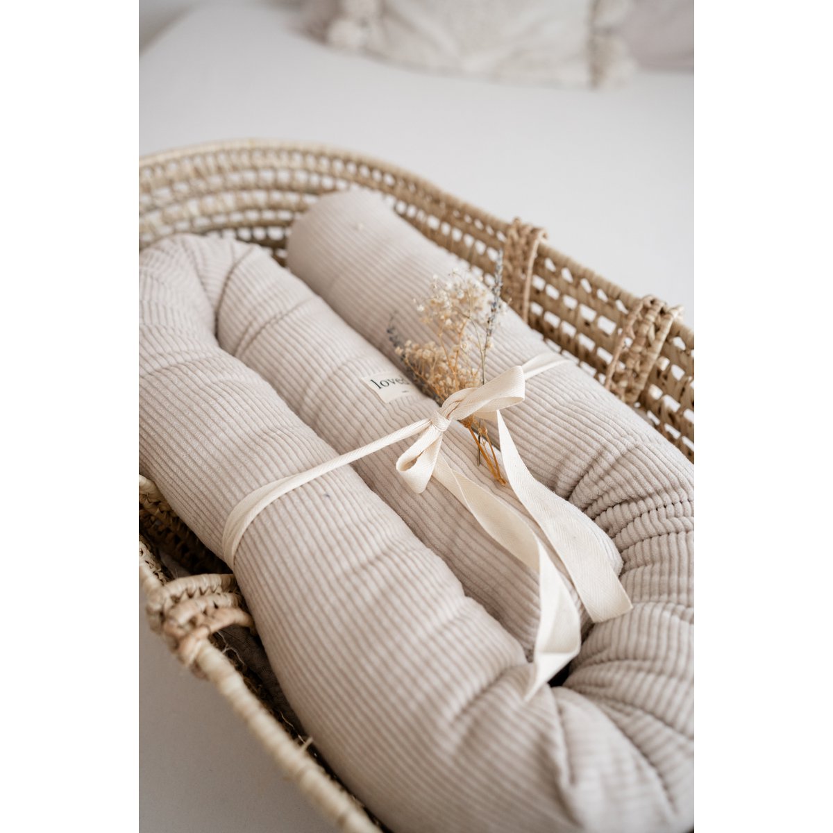 Borde de cama serpiente crema/beige CORD