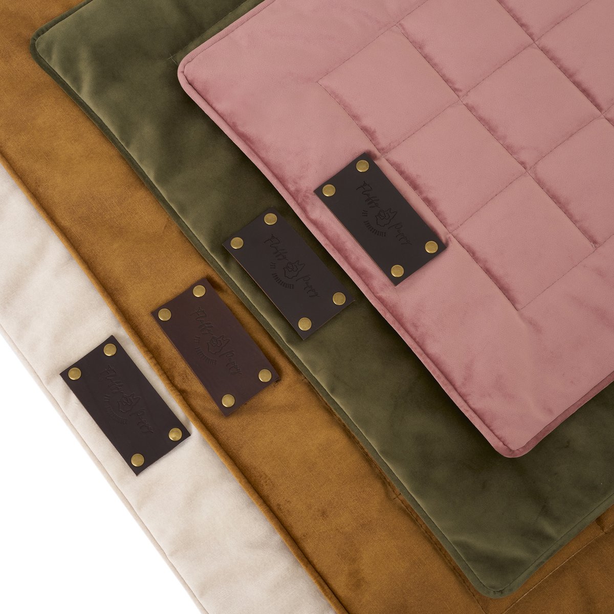 Capper, a dog and a cat for a dog and a cat from the Fluffy Puppy brand, Velour material, 16 colors, hand made!