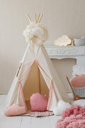 Tipi „Fluffy Pompoms“ mit Pompons und Matten-Set
